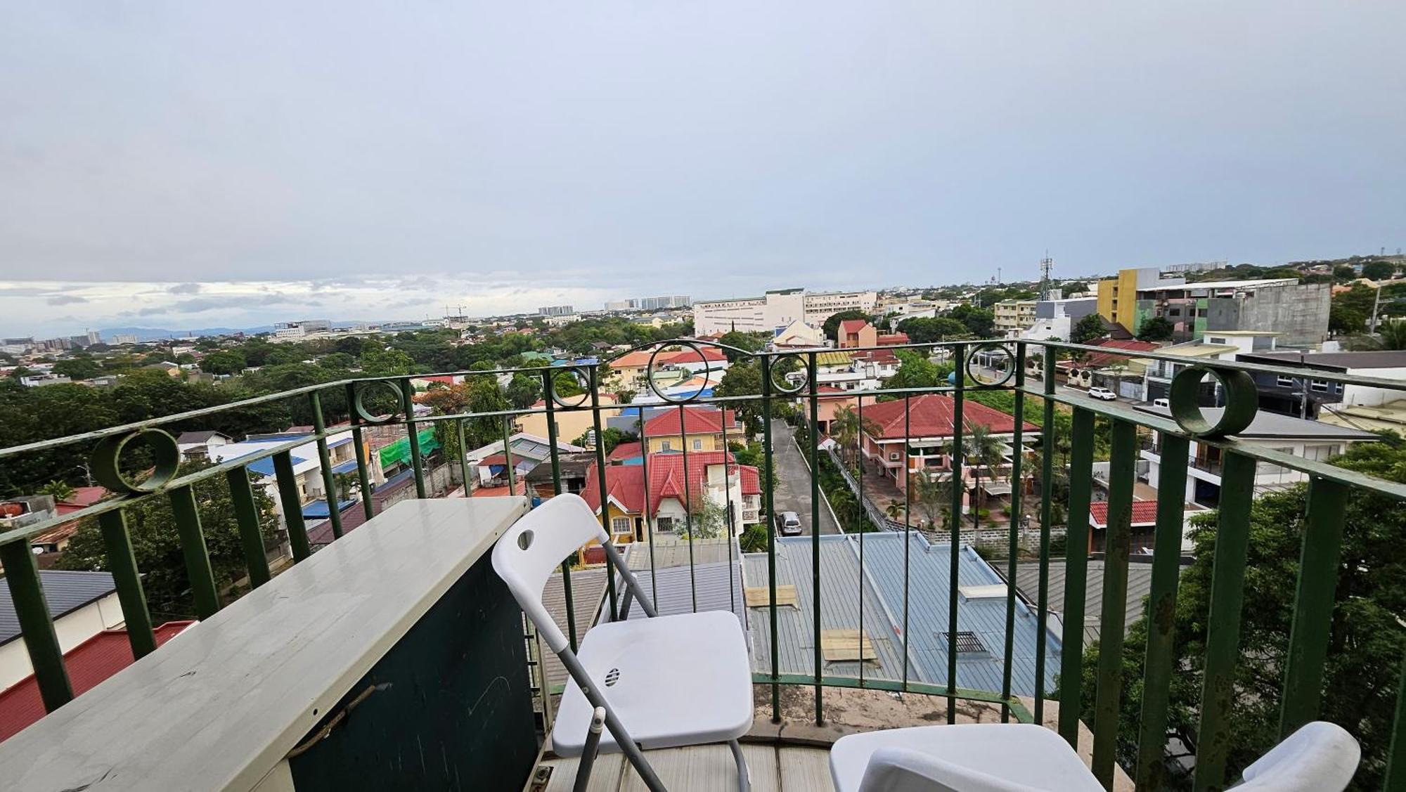 Cozy 2Br Staycation With Balcony Chateau Elysee For 4-6 Pax Paranaque City Eksteriør bilde